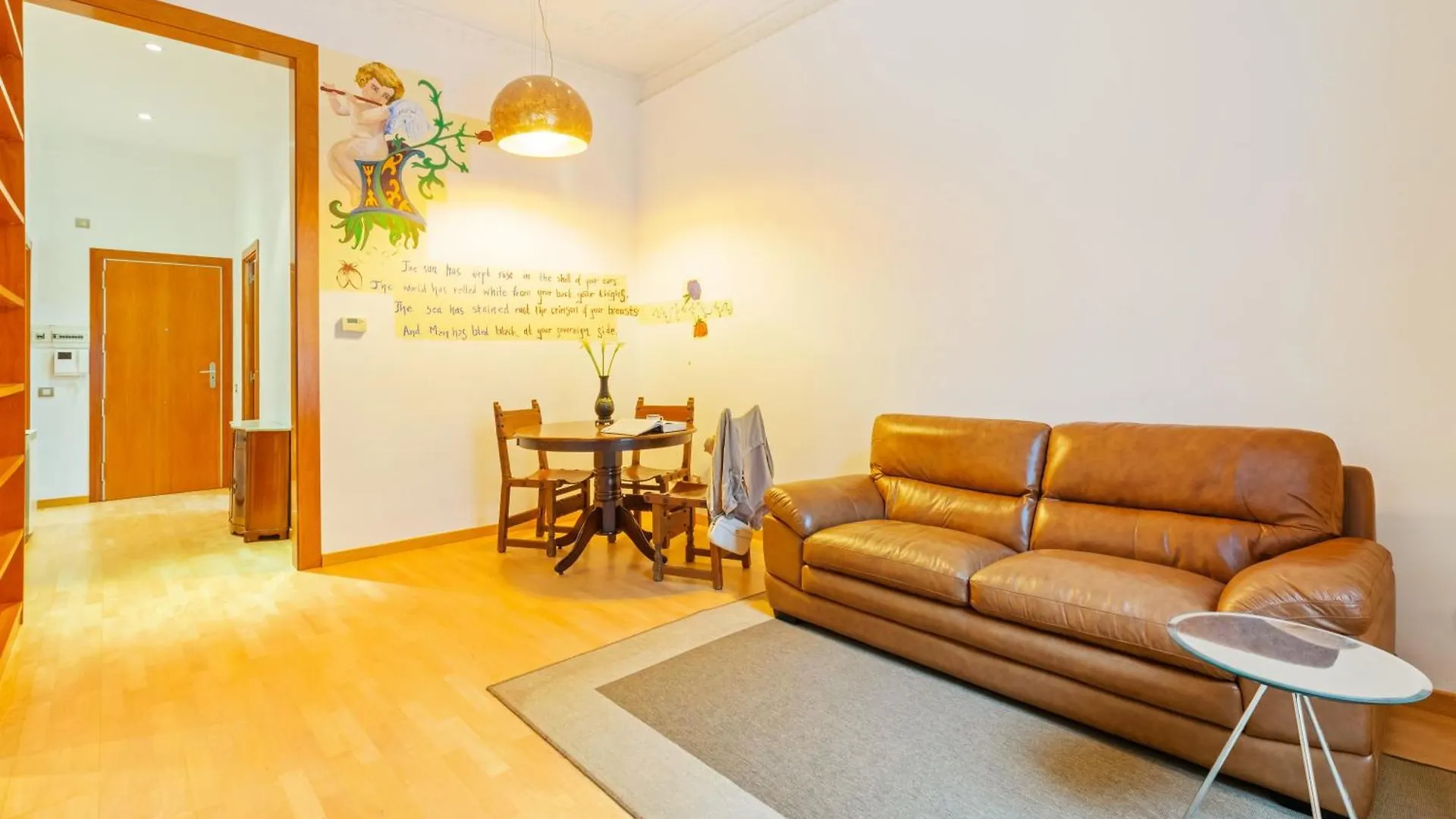 Apartment Quiet, Vibrant 2 Bedroom In Pedestrian Eixample Barcelona
